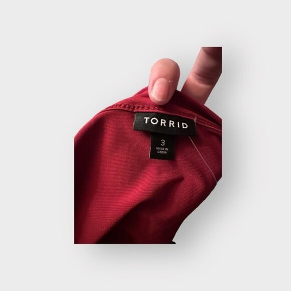 🆕 NWT Women’s torrid 3 Red Studio Knit Cowl Top 22 24 - Picture 2 of 11